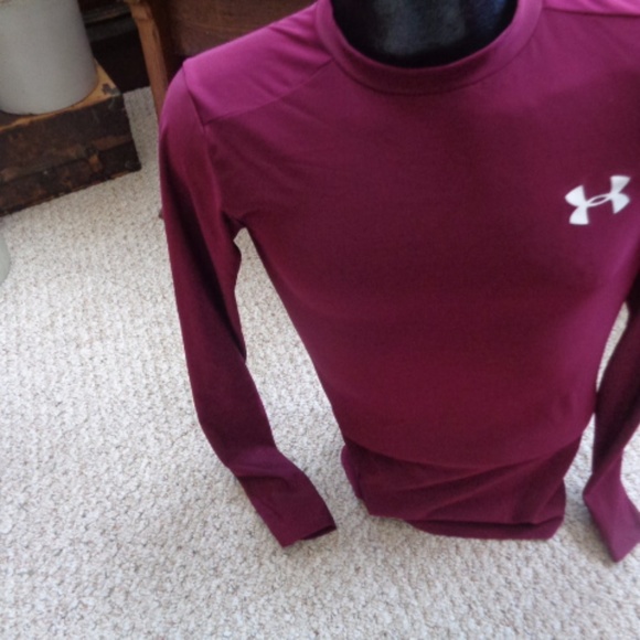 maroon under armour long sleeve